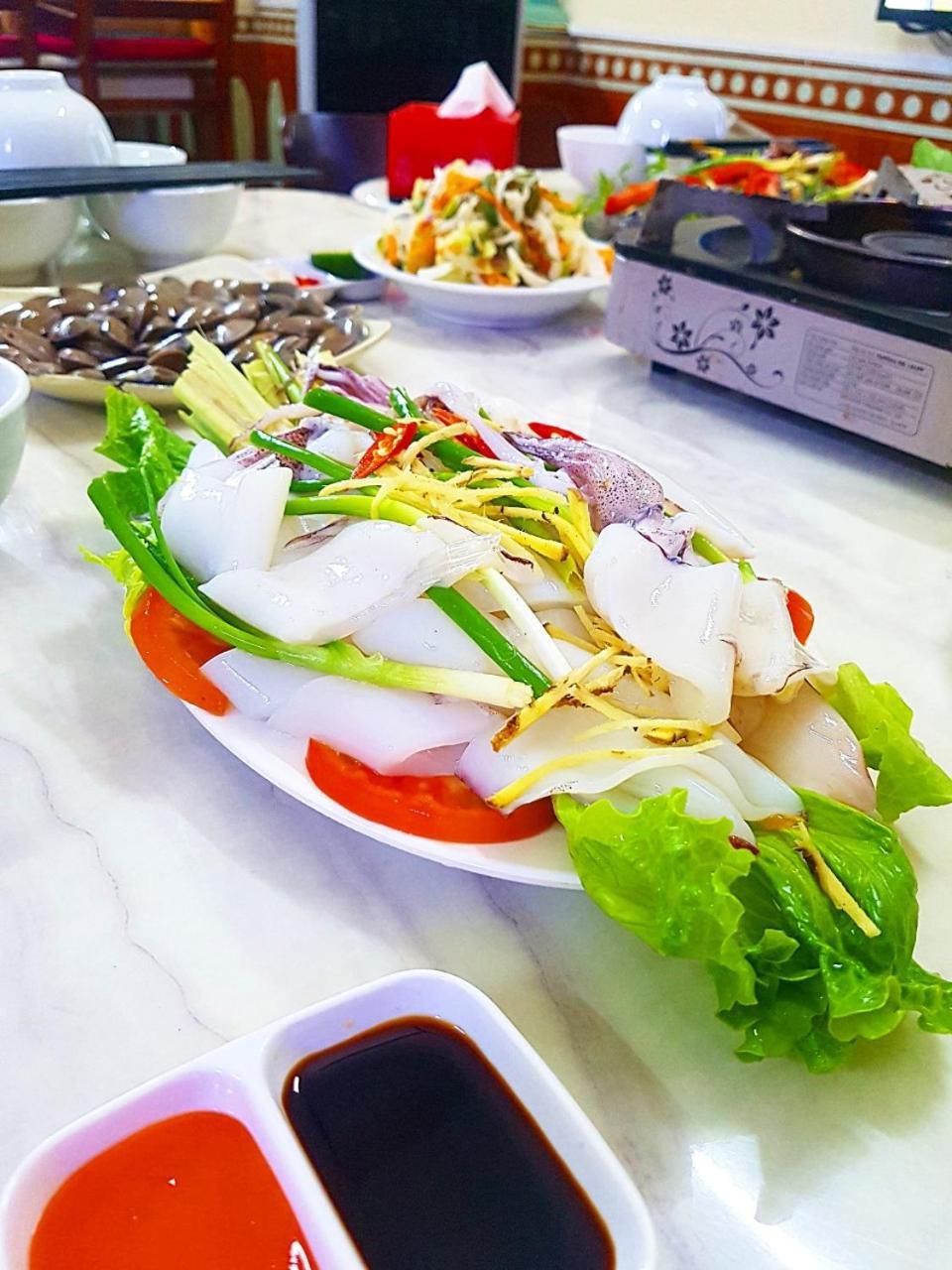 Nha Nghi Viet Khanh Ha Long Buitenkant foto